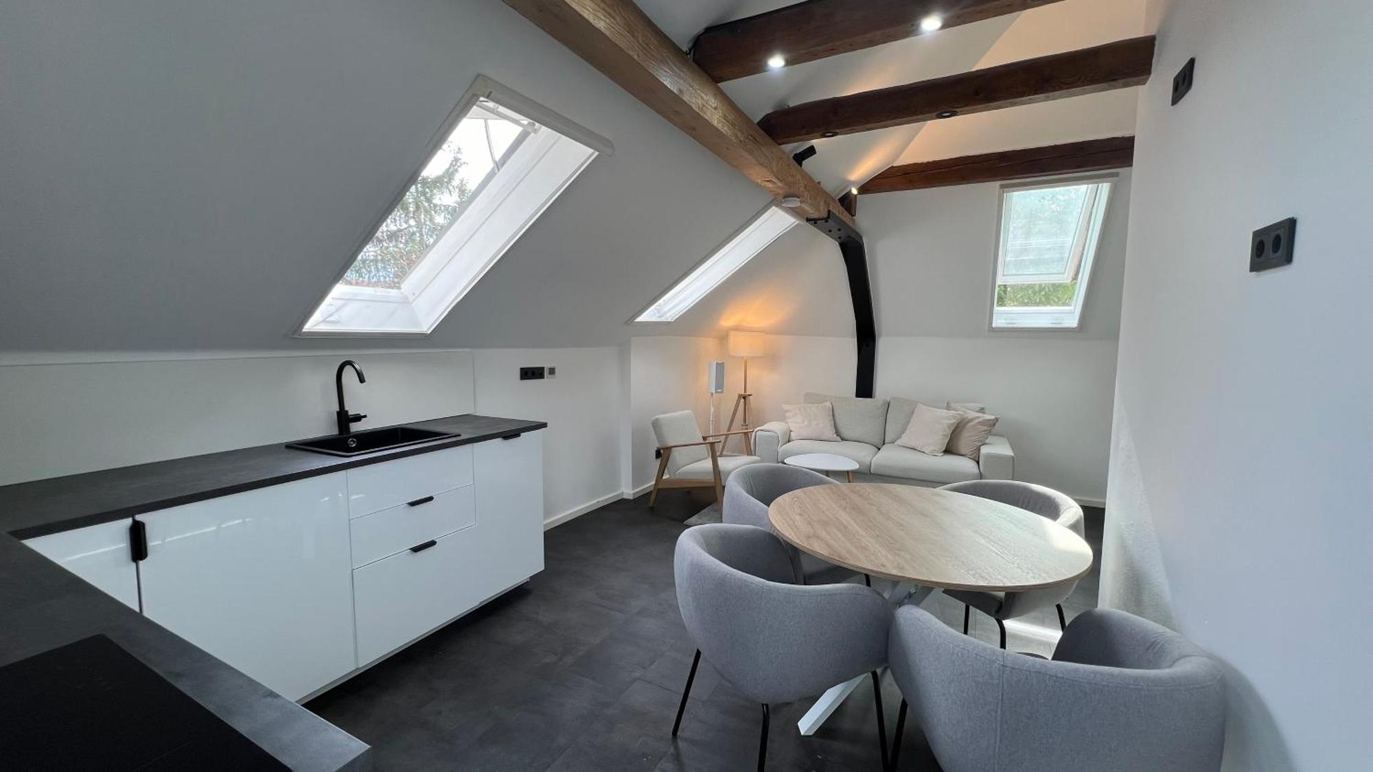 Ludwigshome - Zentrale Lage, Luxusbad, Workspace, Klima Ludwigsburg Exteriör bild
